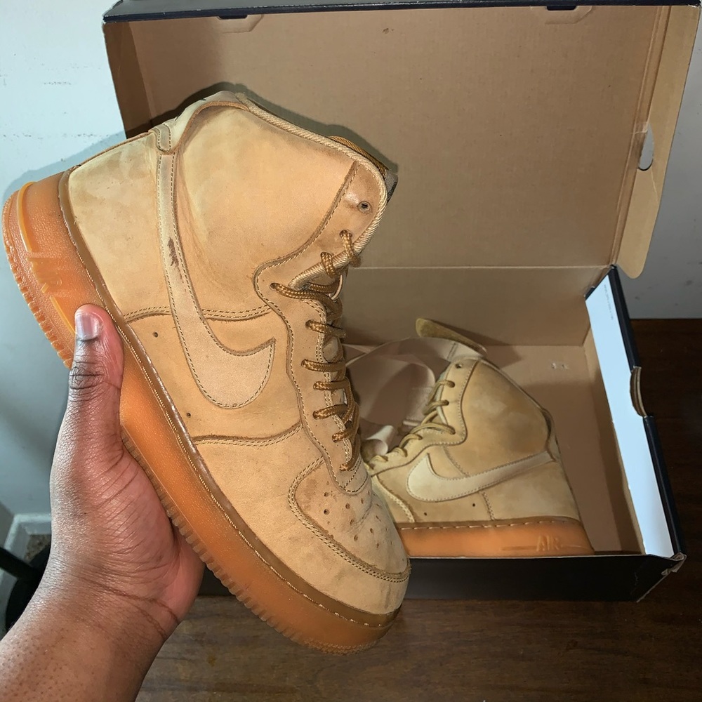 AIR FORCE 1 HIGH 0'7 LV8 SUEDE “FLAX”